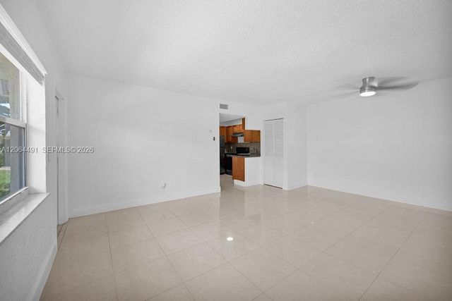 6904 SW 5th Street, Margate, FL 33068