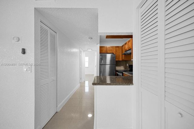 6904 SW 5th Street, Margate, FL 33068