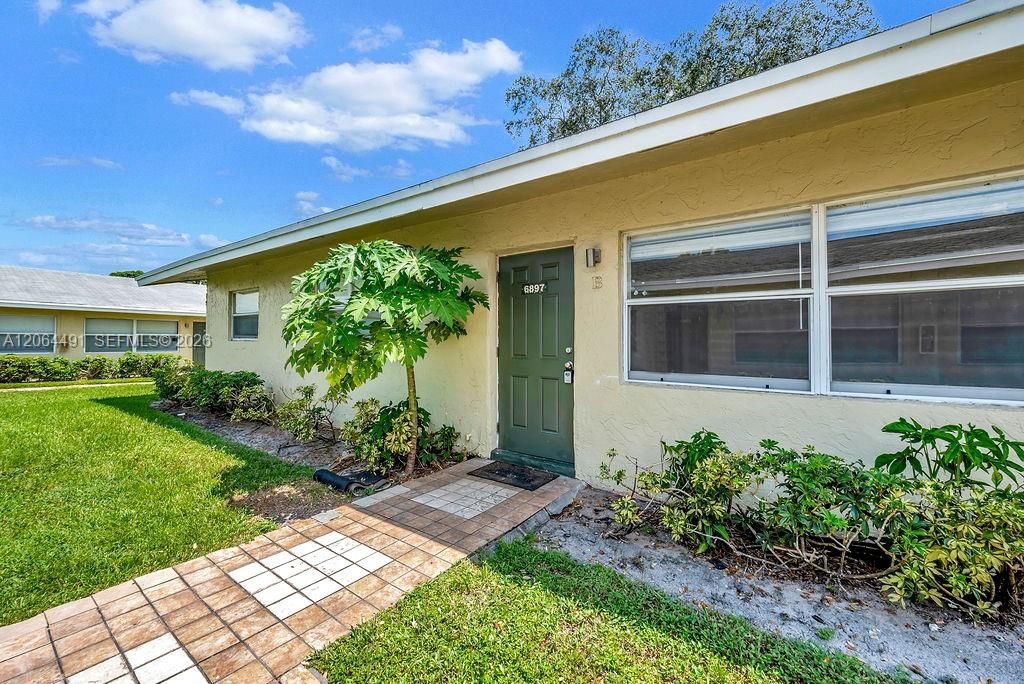 6904 SW 5th Street, Margate, FL 33068