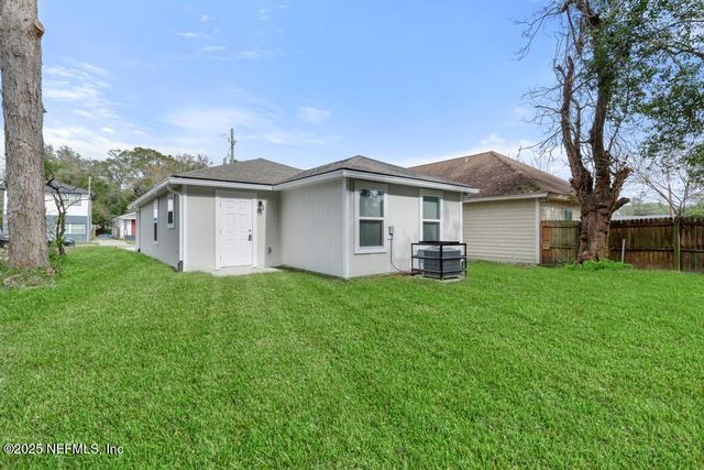 1570 W 22ND Street, Jacksonville, FL 32209