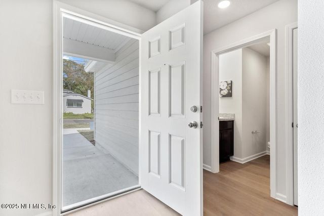 1570 W 22ND Street, Jacksonville, FL 32209