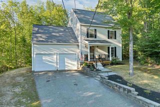 8 Knoll Road, Wolfeboro, NH 03894