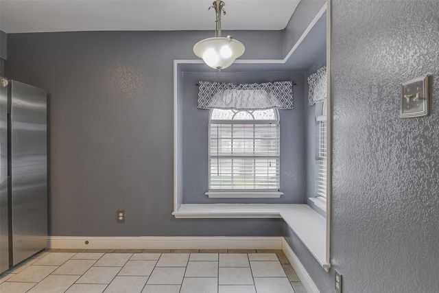 6707 Copperwood Court, Arlington, TX 76001