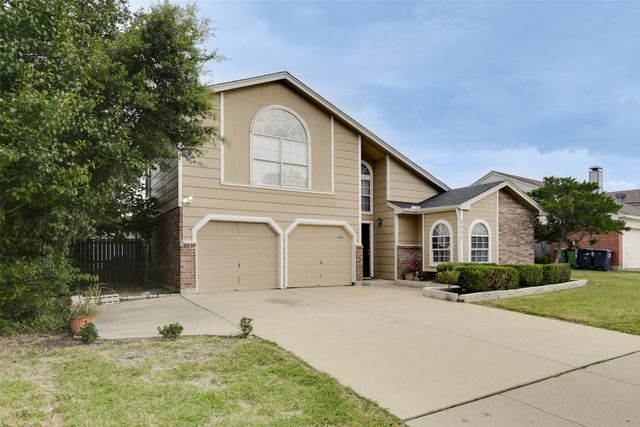 6707 Copperwood Court, Arlington, TX 76001