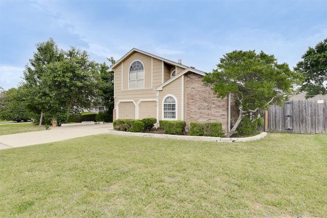 6707 Copperwood Court, Arlington, TX 76001