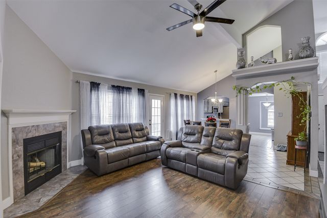 6707 Copperwood Court, Arlington, TX 76001