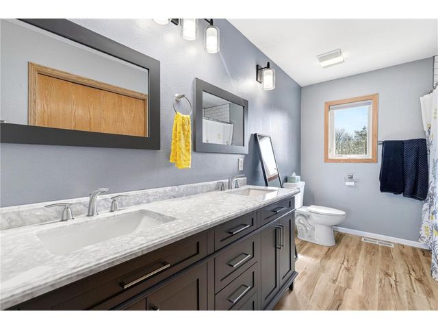 1375 Alton Lane, Hammond, WI 54015