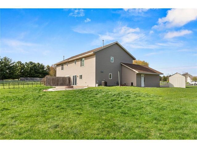 1375 Alton Lane, Hammond, WI 54015