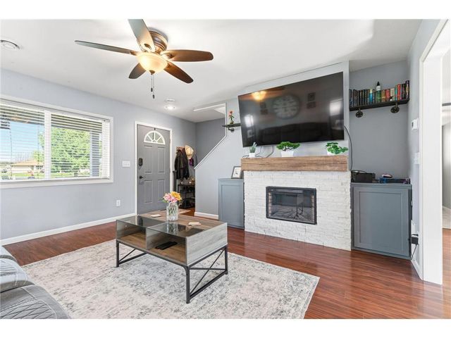 1375 Alton Lane, Hammond, WI 54015