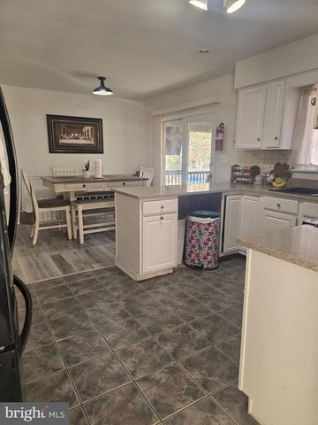 537 CENTERTON RD, Pittsgrove, NJ 08318