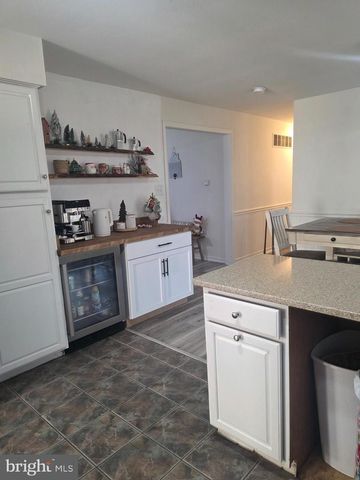 537 CENTERTON RD, Pittsgrove, NJ 08318