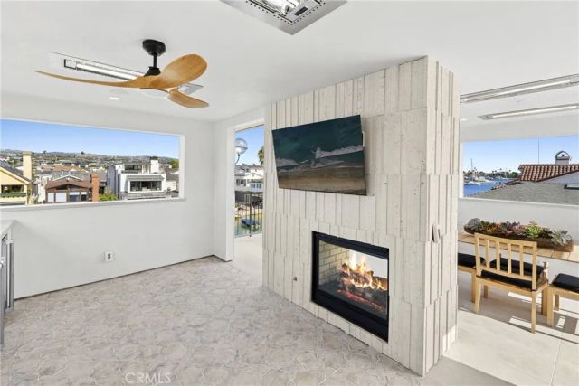 113 Grand Canal, Newport Beach, CA 92662