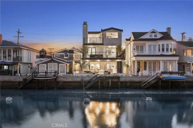113 Grand Canal, Newport Beach, CA 92662