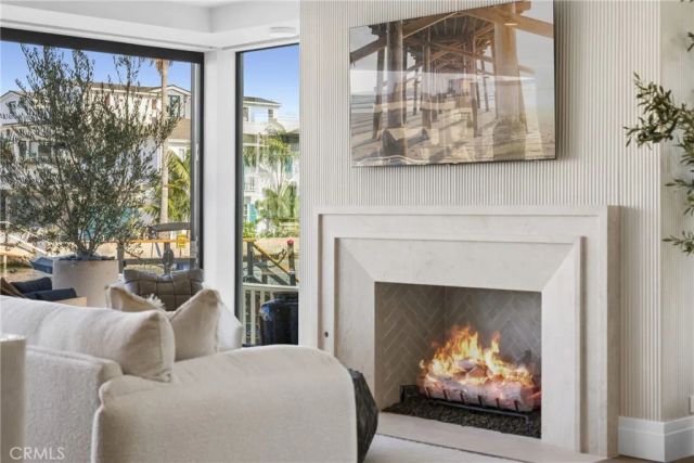 113 Grand Canal, Newport Beach, CA 92662