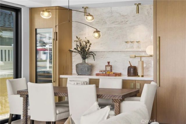 113 Grand Canal, Newport Beach, CA 92662