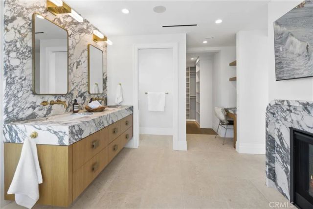 113 Grand Canal, Newport Beach, CA 92662