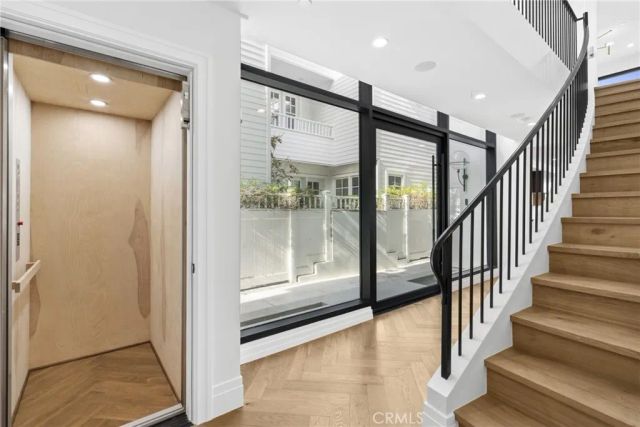 113 Grand Canal, Newport Beach, CA 92662