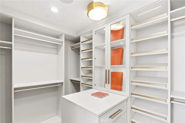 113 Grand Canal, Newport Beach, CA 92662