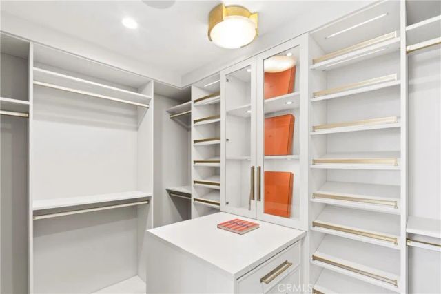 113 Grand Canal, Newport Beach, CA 92662