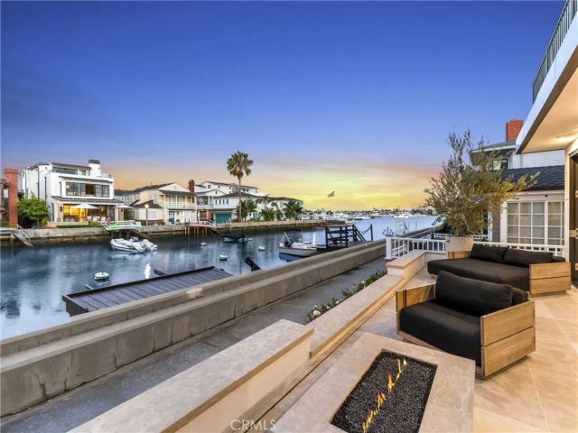 113 Grand Canal, Newport Beach, CA 92662