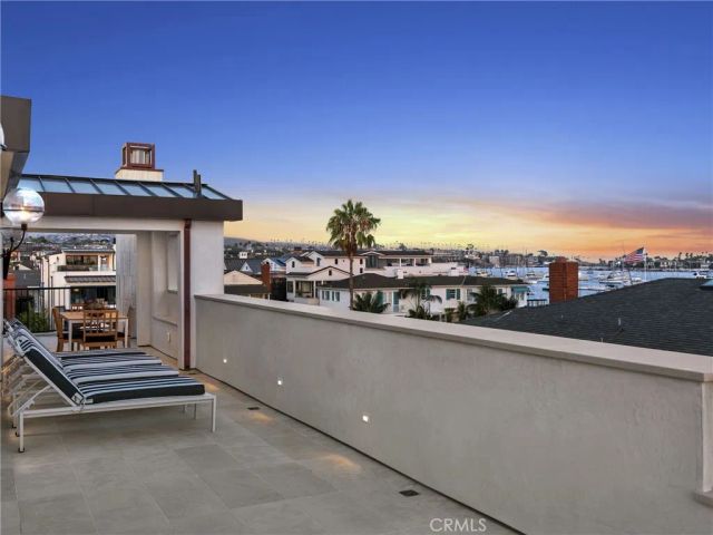 113 Grand Canal, Newport Beach, CA 92662