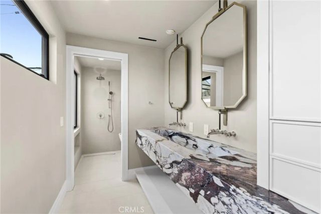 113 Grand Canal, Newport Beach, CA 92662