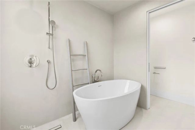 113 Grand Canal, Newport Beach, CA 92662
