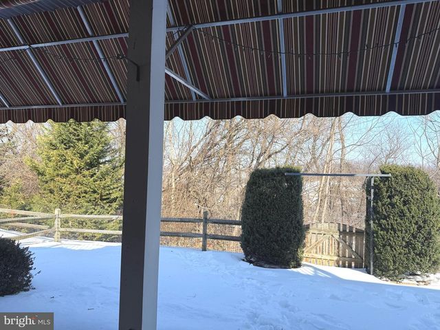 734 GOLDEN SPRING DRIVE N, Waynesboro, PA 17268