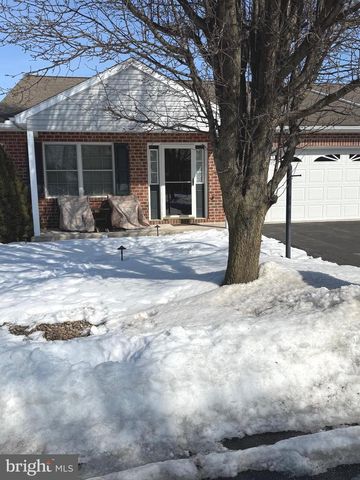 734 GOLDEN SPRING DRIVE N, Waynesboro, PA 17268