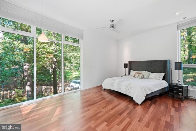 6404 MONTROSE ST, Alexandria, VA 22312