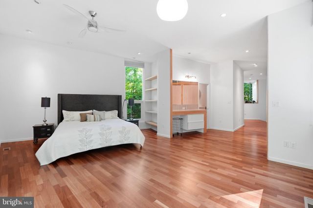 6404 MONTROSE ST, Alexandria, VA 22312