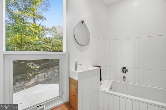 6404 MONTROSE ST, Alexandria, VA 22312