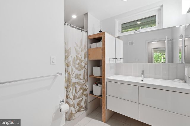 6404 MONTROSE ST, Alexandria, VA 22312
