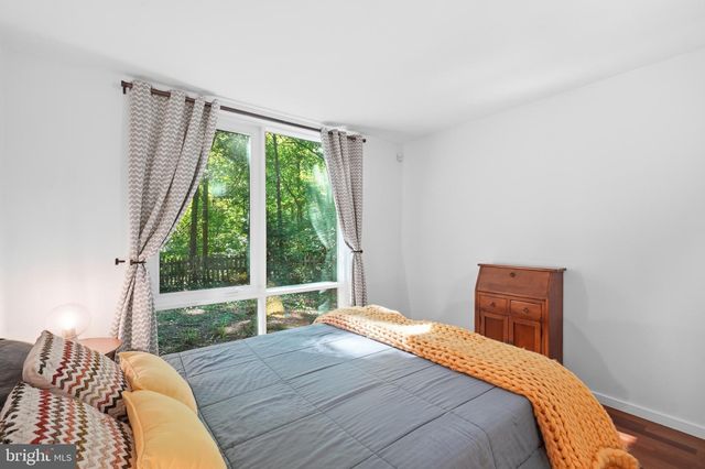 6404 MONTROSE ST, Alexandria, VA 22312