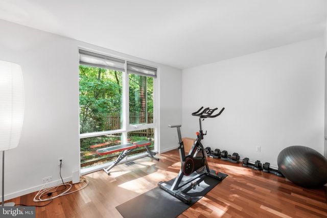 6404 MONTROSE ST, Alexandria, VA 22312