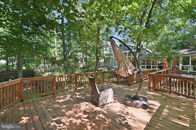 6404 MONTROSE ST, Alexandria, VA 22312