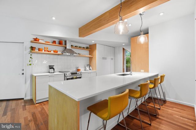 6404 MONTROSE ST, Alexandria, VA 22312