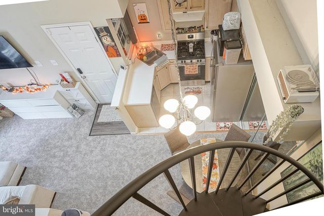 1215 TRISTRAM CIR, Mantua, NJ 08051