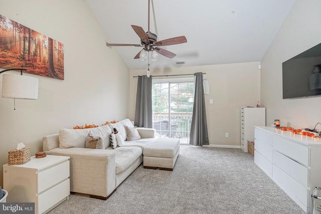 1215 TRISTRAM CIR, Mantua, NJ 08051