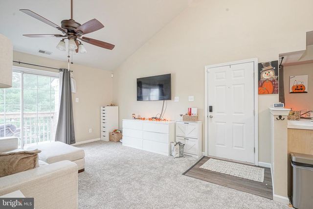 1215 TRISTRAM CIR, Mantua, NJ 08051