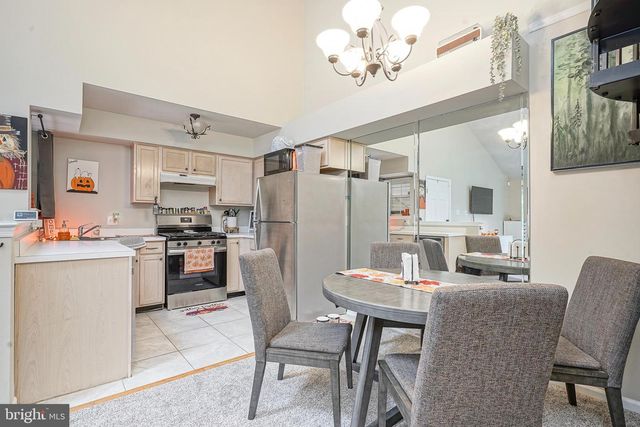 1215 TRISTRAM CIR, Mantua, NJ 08051