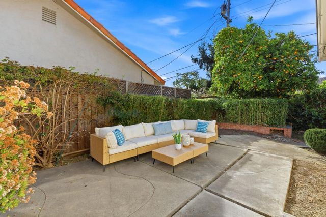 6852 Rainbow Drive, San Jose, CA 95129