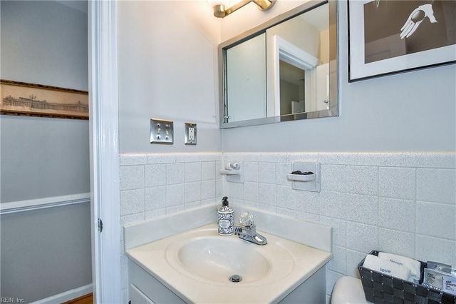 2148 Windward Shore DR, Virginia Beach, VA 23451