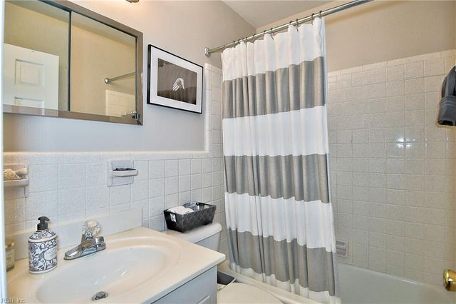 2148 Windward Shore DR, Virginia Beach, VA 23451