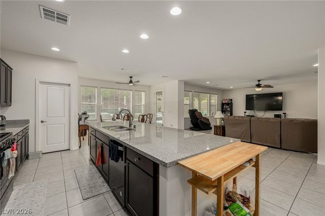 4643 Eagle Nest Peak Street, Las Vegas, NV 89129