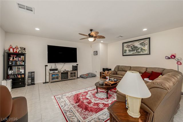 4643 Eagle Nest Peak Street, Las Vegas, NV 89129