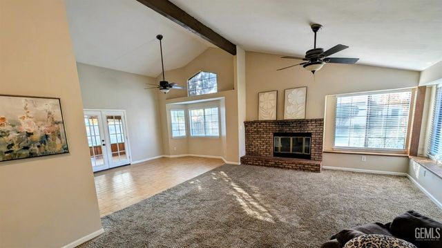 6925 Aztec Way, Bakersfield, CA 93308