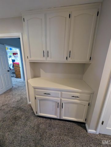 6925 Aztec Way, Bakersfield, CA 93308