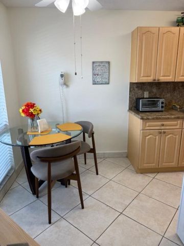 13678 Vía Flora B, Delray Beach, FL 33484