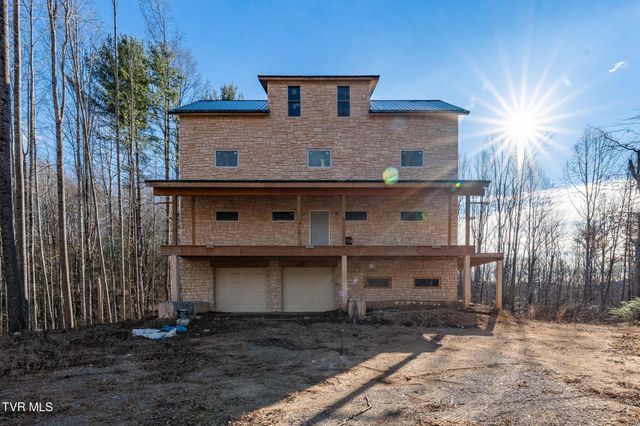 324 Allen Snyder Road, Trade, TN 37691